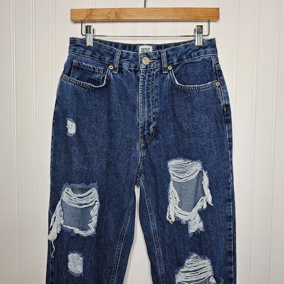 Urban Outfitters BDG Women's High-Rise Mom Jeans Size 27 Ripped Destroyed Boho - Picture 3 of 9